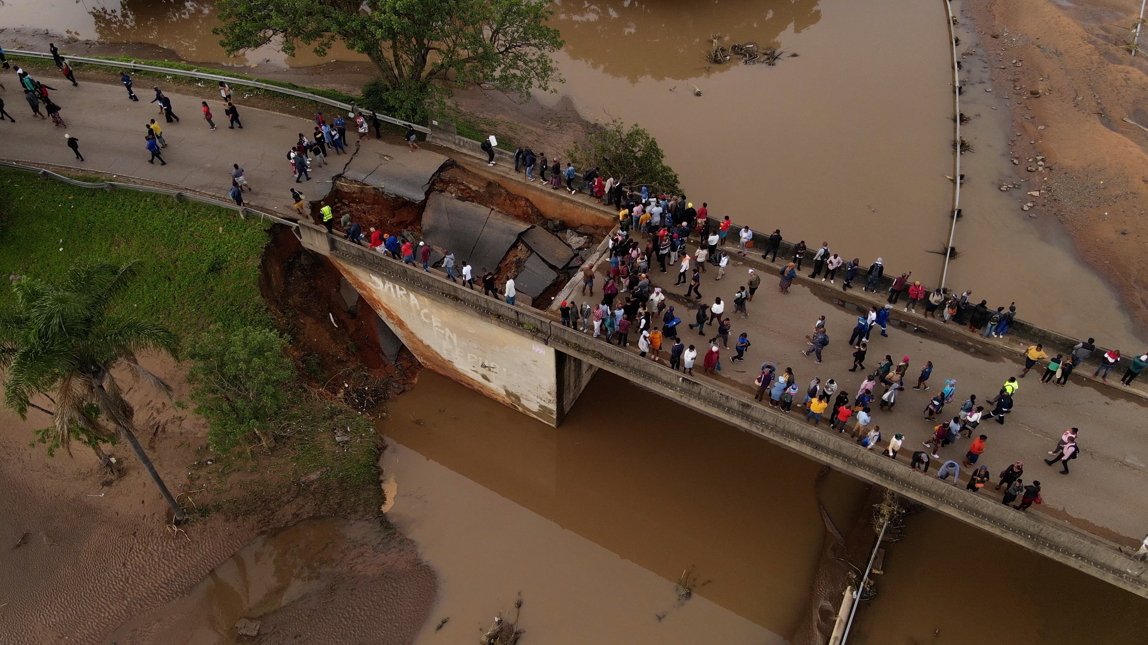 Broken Bridge uMlazi.jpg